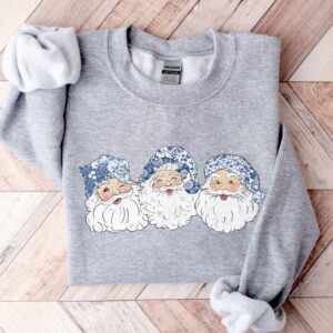 vintage christmas sweatshirt featuring retro santa design with toile de jouy print for women ideal for holiday celebrations cqmbb