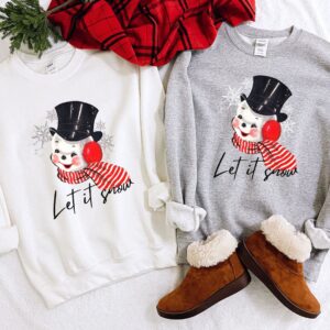 vintage christmas sweatshirt featuring retro snowman design for holiday parties and festive gatherings ga0lp