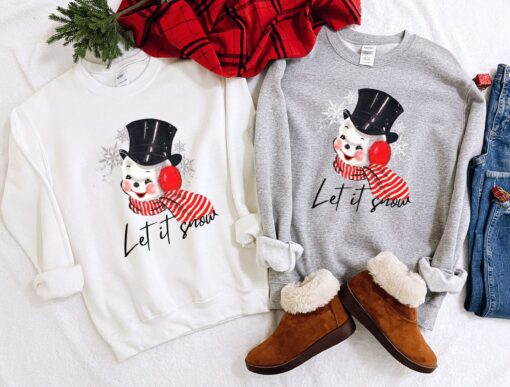 vintage christmas sweatshirt featuring retro snowman design for holiday parties and festive gatherings ga0lp