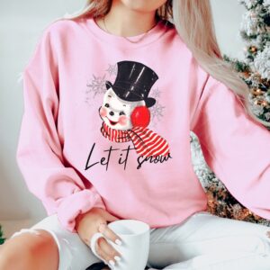 vintage christmas sweatshirt featuring retro snowman design for winter style and holiday comfort s8nja