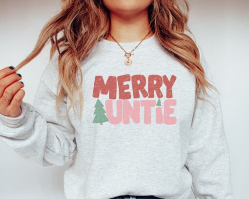 vintage christmas sweatshirt for auntie funny crewneck design comfortable holiday apparel for women 85p86