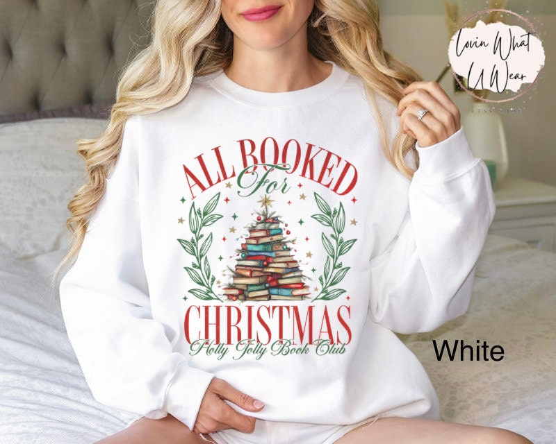 vintage christmas sweatshirt for book lovers featuring a books christmas tree design comfortable oversized holiday apparel vlmiv
