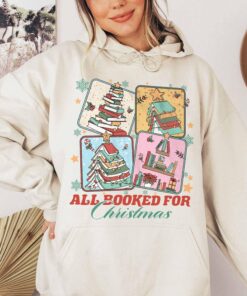 vintage christmas sweatshirt for book lovers featuring a christmas book tree design ideal for librarians and bookworms qzcqq