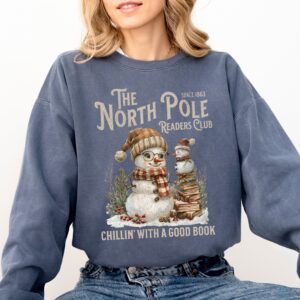 vintage christmas sweatshirt for book lovers featuring north pole book club snowman design and comfortable fit 1lx6w