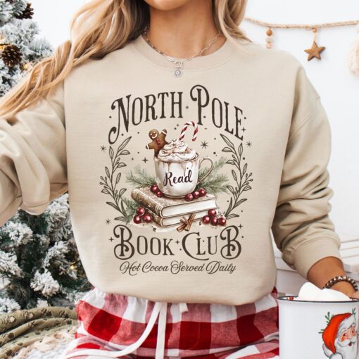 vintage christmas sweatshirt for book lovers north pole book club crewneck with holiday bookworm design nv6jb scaled