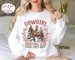 Vintage Christmas Sweatshirt for Cowgirls  Oversized Western Holiday Shirt with Festive Design  Country Christmas Apparel