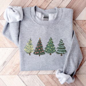 vintage christmas sweatshirt for family matching holiday style trendy crewneck jumper with christmas tree design yjikp