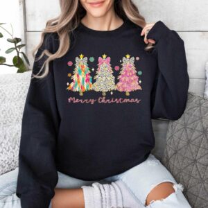 vintage christmas sweatshirt for girls with christmas tree design and bow detail in brushstroke style a97c6