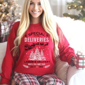 vintage christmas sweatshirt for labor and delivery nurses special deliveries design nicu nurse shirt for mother baby care 82qsw