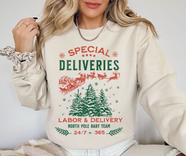 vintage christmas sweatshirt for labor and delivery nurses special deliveries design nicu nurse shirt for mother baby care