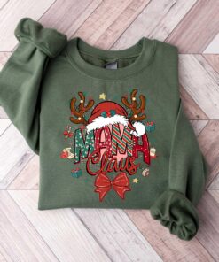 vintage christmas sweatshirt for mama claus with merry design and comfortable fit for holiday celebrations gywna