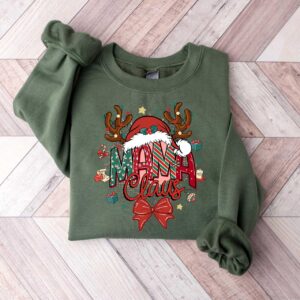 vintage christmas sweatshirt for mama claus with merry design and comfortable fit for holiday celebrations gywna