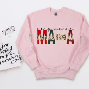 vintage christmas sweatshirt for moms merry mama crewneck holiday sweater with festive design and comfortable fit nuebl