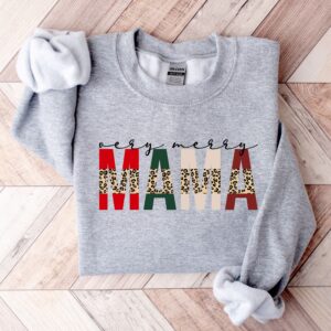 vintage christmas sweatshirt for moms merry mama crewneck holiday sweater with festive design and comfortable fit p9njz