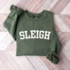 vintage christmas sweatshirt for winter with sleigh design and family theme for fun holiday gatherings i93ag scaled