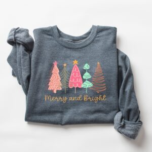 vintage christmas sweatshirt for women merry and bright crewneck with festive design for holiday apparel and xmas celebrations c4nfy