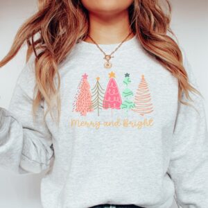 vintage christmas sweatshirt for women merry and bright crewneck with festive design for holiday apparel and xmas celebrations oewq9