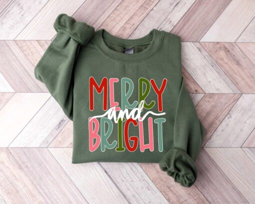 vintage christmas sweatshirt for women merry and bright design for family gatherings and holiday celebrations 5flkp scaled