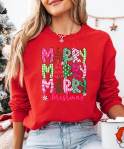 vintage christmas sweatshirt for women merry christmas crewneck with fun design for family gatherings and holiday celebrations f2uvj scaled