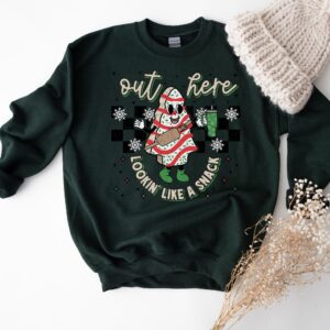 vintage christmas sweatshirt for women out here lookin like a snack funny holiday sweater for moms and wives lteiy