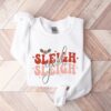 vintage christmas sweatshirt for women sleigh girl sleigh funny design with trendy style for holiday parties and gatherings qlww0