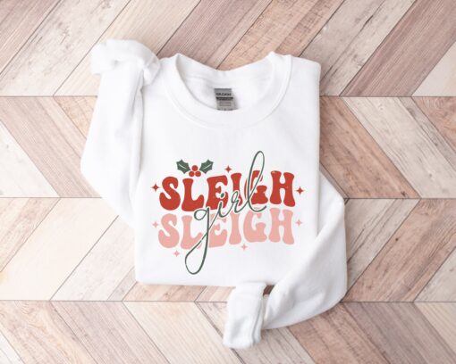 vintage christmas sweatshirt for women sleigh girl sleigh funny design with trendy style for holiday parties and gatherings qlww0