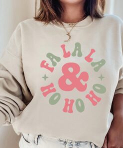 vintage christmas sweatshirt for women fa la la ho ho ho crewneck design comfortable fabric ideal for holiday gatherings gztyc