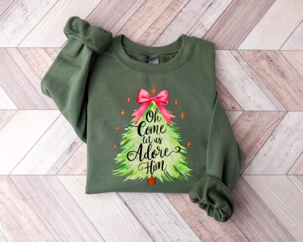 vintage christmas sweatshirt for women featuring a religious tree design ideal for holiday celebrations and everyday wear cbvlj scaled