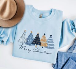Vintage Christmas Sweatshirt for Women Featuring Blue Christmas Tree Design and Festive Holiday Theme for Winter Wear