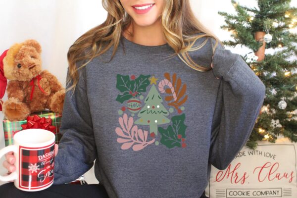 vintage christmas sweatshirt for women featuring boho tree design ideal winter shirt for holiday celebrations and festive gatherings taag4 scaled