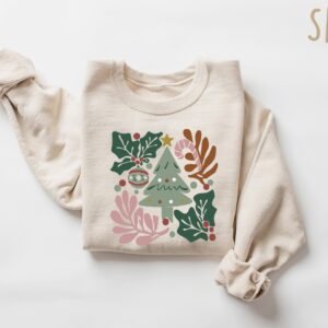 vintage christmas sweatshirt for women featuring boho tree design ideal winter shirt for holiday celebrations and festive gatherings wwflq scaled