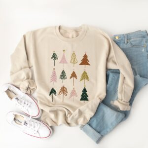 vintage christmas sweatshirt for women featuring christmas tree design comfortable crewneck top for holiday celebrations 2024 y2rdg