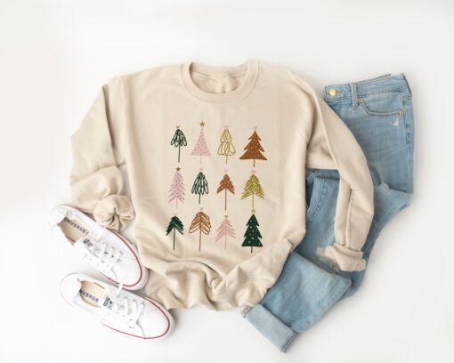 vintage christmas sweatshirt for women featuring christmas tree design comfortable crewneck top for holiday celebrations 2024 y2rdg