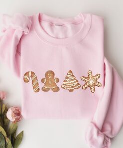 vintage christmas sweatshirt for women featuring gingerbread cookies design in sugar and spice theme for festive wear bninq