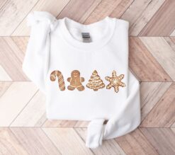 Vintage Christmas Sweatshirt for Women Featuring Gingerbread Cookies Design in Sugar and Spice Theme for Festive Wear