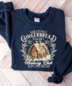 vintage christmas sweatshirt for women featuring gingerbread house design comfortable holiday crewneck for new year celebrations lcgx7 scaled