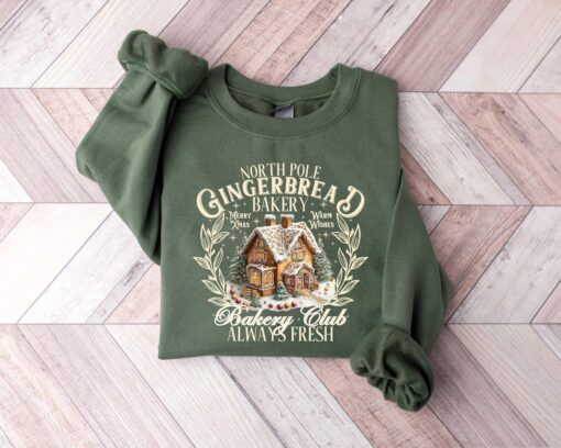 vintage christmas sweatshirt for women featuring gingerbread house design comfortable holiday crewneck for new year celebrations q2s1f scaled