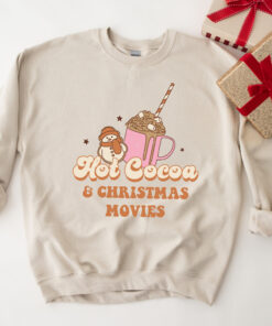 vintage christmas sweatshirt for women featuring hot cocoa and movies design comfortable crewneck style for holiday celebrations sonk1