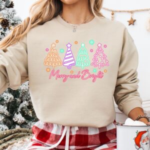 vintage christmas sweatshirt for women featuring neon christmas tree design and merry christmas crewneck style nypz3