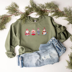 vintage christmas sweatshirt for women featuring santa and snowman designs comfortable holiday apparel for seasonal celebrations nbexv scaled