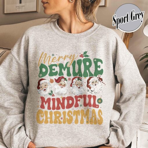 vintage christmas sweatshirt for women featuring santa clause design and mindful message perfect for holiday celebrations and festive gatherings b7bie