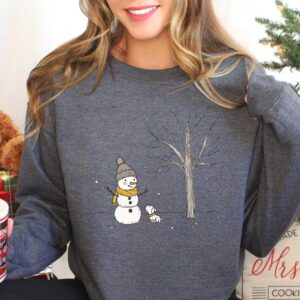 vintage christmas sweatshirt for women featuring snowman design comfortable crewneck style perfect for holiday celebrations 0pvqg