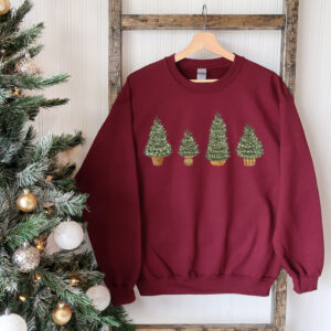 vintage christmas sweatshirt for women funny winter crewneck with christmas tree design comfortable holiday apparel xpflx