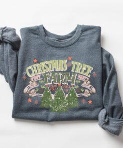 vintage christmas sweatshirt for women holiday crewneck with christmas tree farm design comfortable and stylish christmas top 4syih