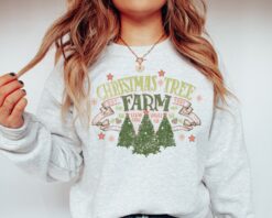Vintage Christmas Sweatshirt for Women  Holiday Crewneck with Christmas Tree Farm Design  Comfortable and Stylish Christmas Top
