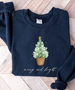 vintage christmas sweatshirt for women merry and bright crewneck winter apparel with festive tree design xjksc