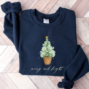 vintage christmas sweatshirt for women merry and bright crewneck winter apparel with festive tree design xjksc