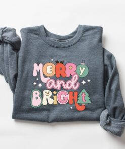 vintage christmas sweatshirt for women merry and bright crewneck with fun design comfortable holiday apparel 0abqf