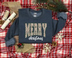 vintage christmas sweatshirt for women merry design family friendly holiday apparel f9rds scaled