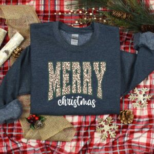 vintage christmas sweatshirt for women merry design family friendly holiday apparel f9rds scaled